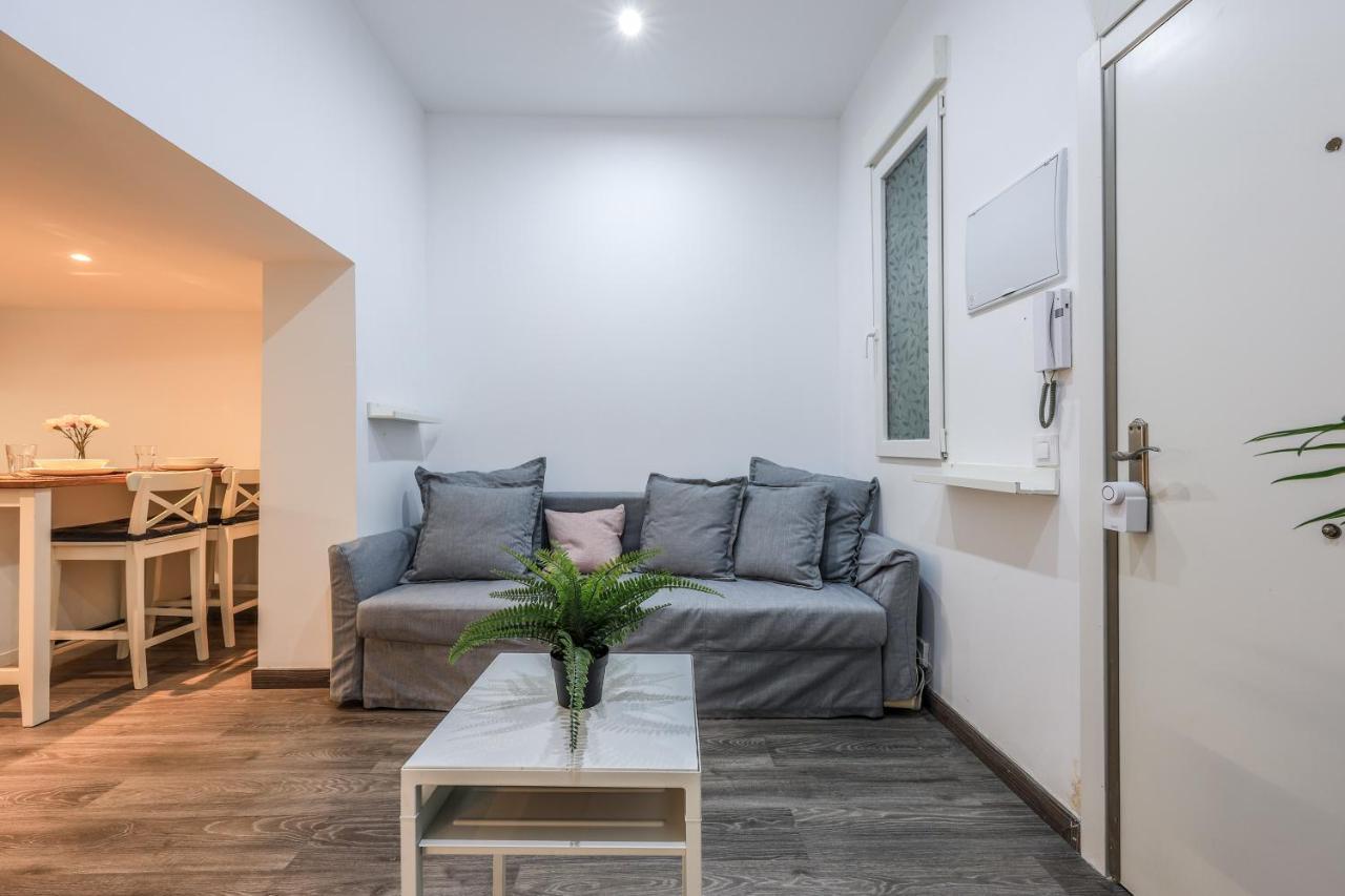 Discover Madrid From Our Cozy Studio 외부 사진